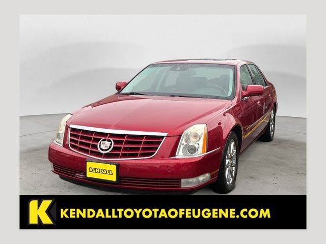Used 2008 Red Cadillac 1SE image 1