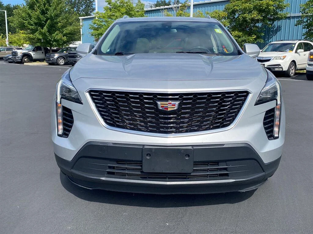 Used 2019 Radiant Silver Metallic Cadillac AWD Luxury image 6