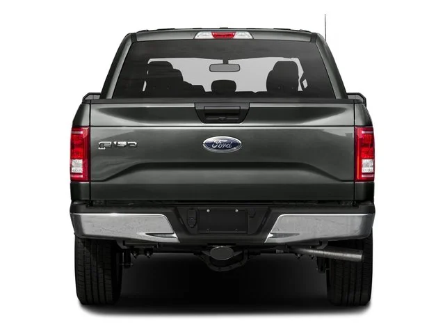 Used 2017 RUBY RED METALLIC TINTED CLEARCOAT Ford XLT image 5