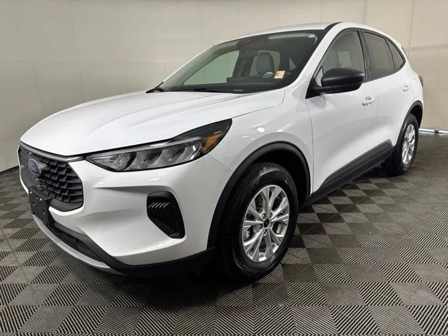 Certified Used 2025 Oxford White Ford Active image 8