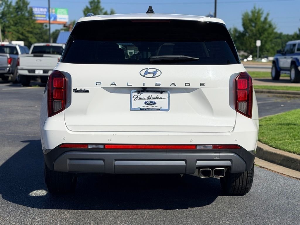 Used 2024 White Hyundai SEL image 7