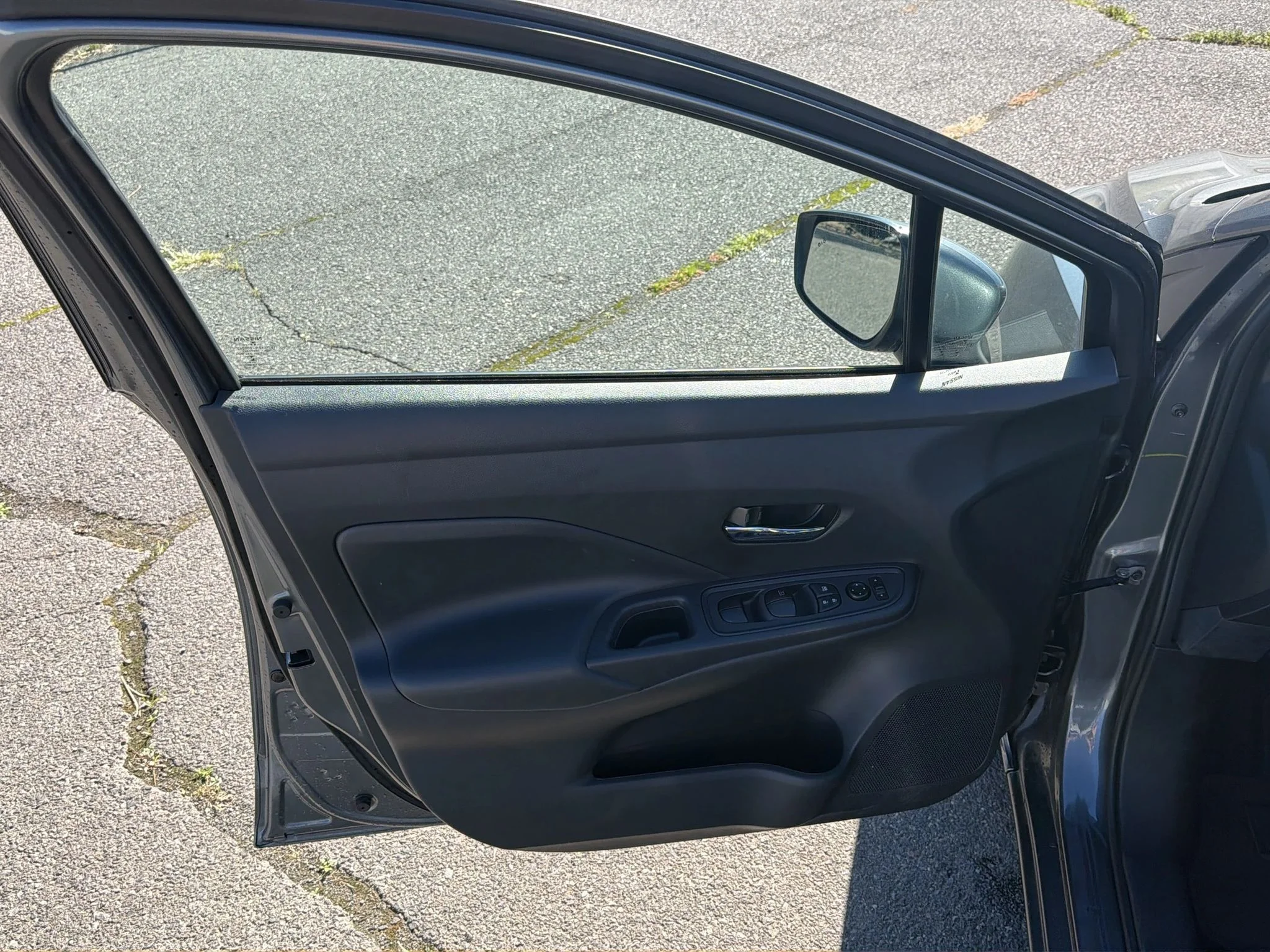 2025 Nissan Versa Sedan SV - Photo 12