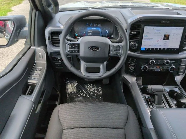 New 2026 Iconic Silver Metallic Ford XLT image 16