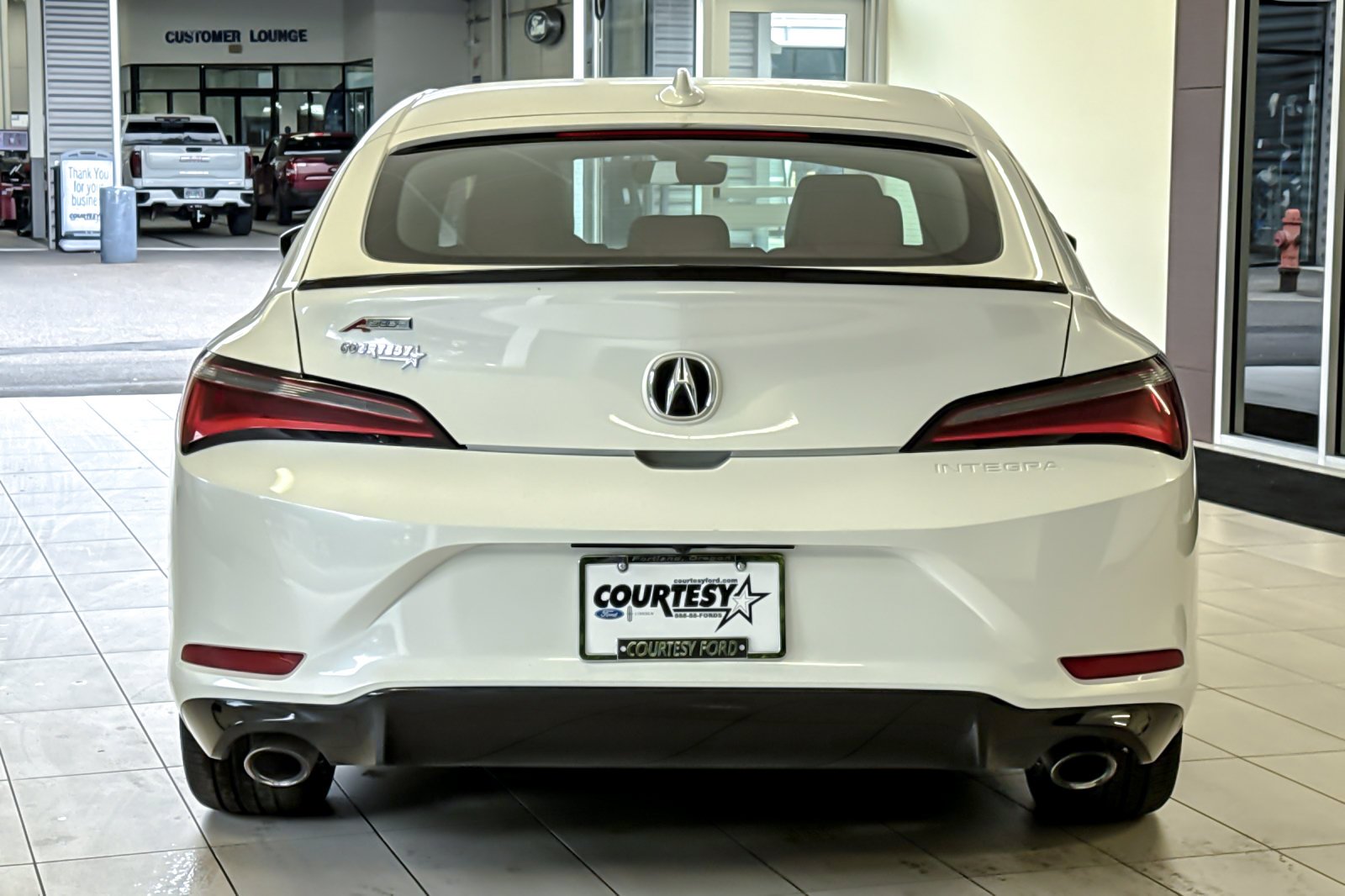 Used 2023 Platinum White Pearl Acura w/A-Spec Package image 5
