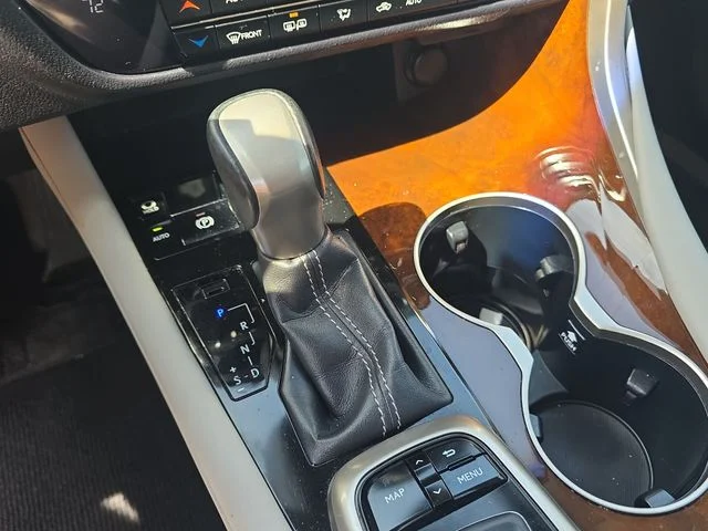 Used 2017  Lexus 350 image 20