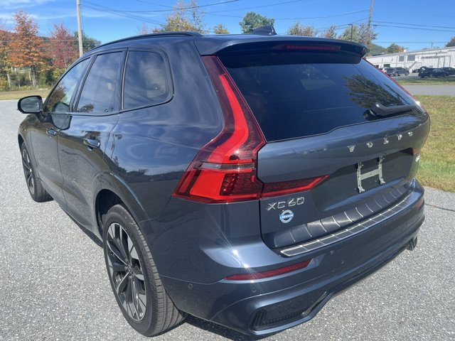 Used 2026 Blue Volvo Plus image 3