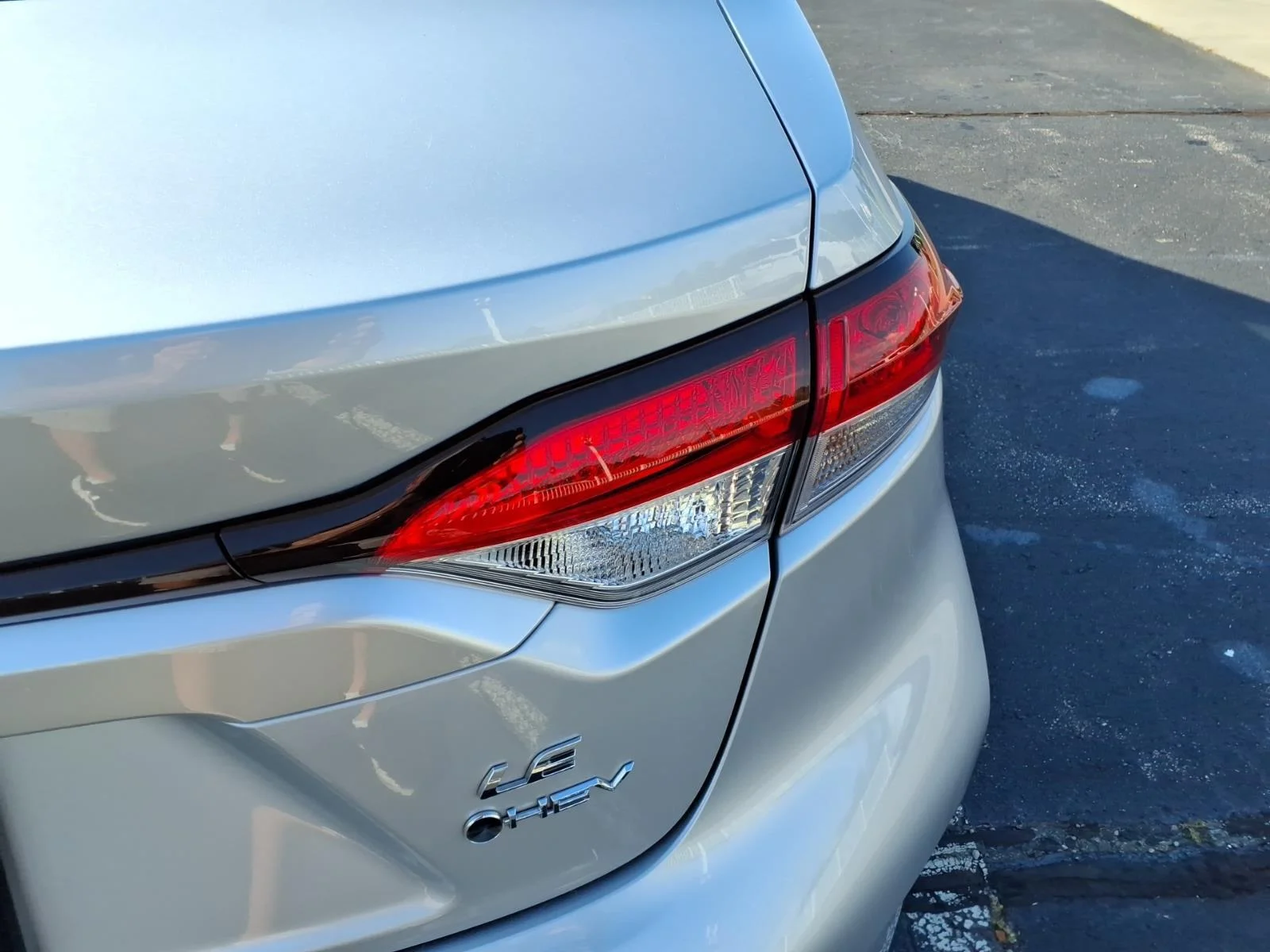 Used 2025 Classic Silver Metallic Toyota Hybrid LE image 16