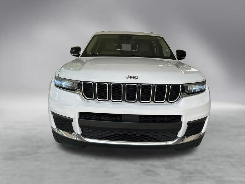 Used 2021 White Jeep Limited image 8