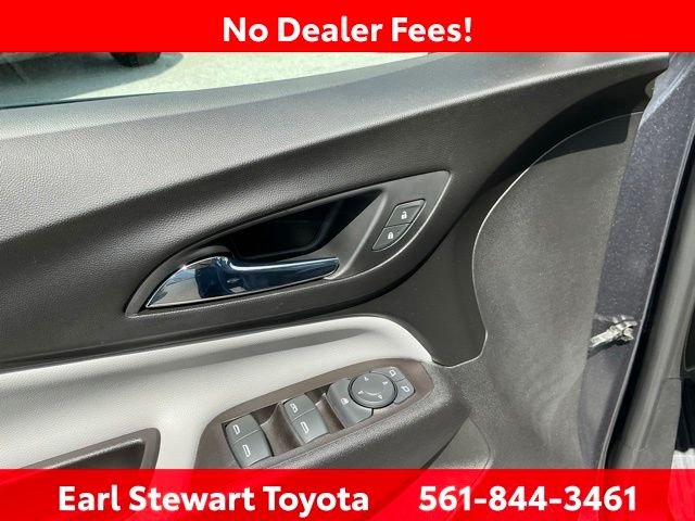 Used 2022 Gray Chevrolet LT image 25