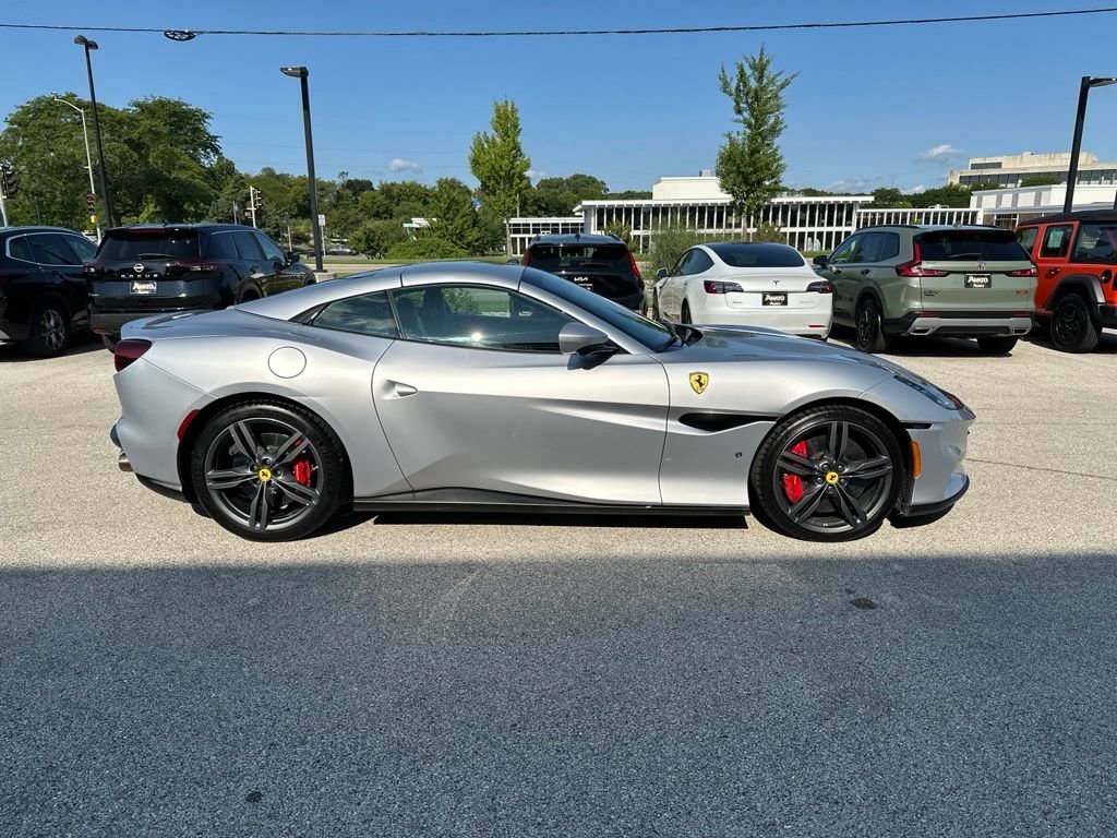 Used 2022 Silver Ferrari Base image 5