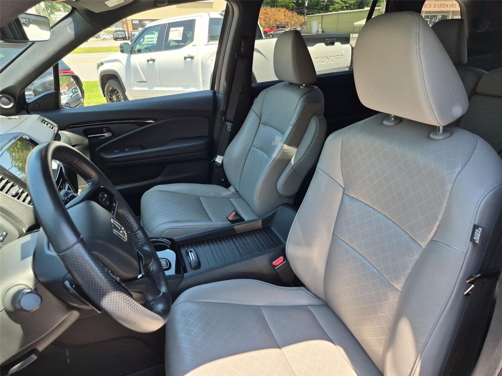 Used 2020 Modern Steel Metallic Honda Touring image 18