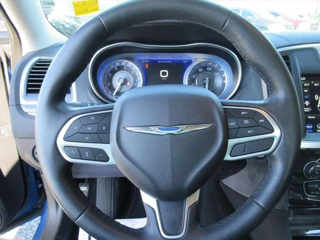 Used 2021  Chrysler Touring image 21