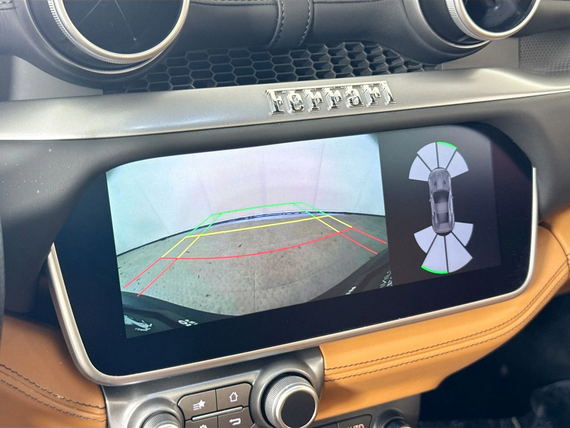 Certified Used 2019 Nero Ferrari Base image 14