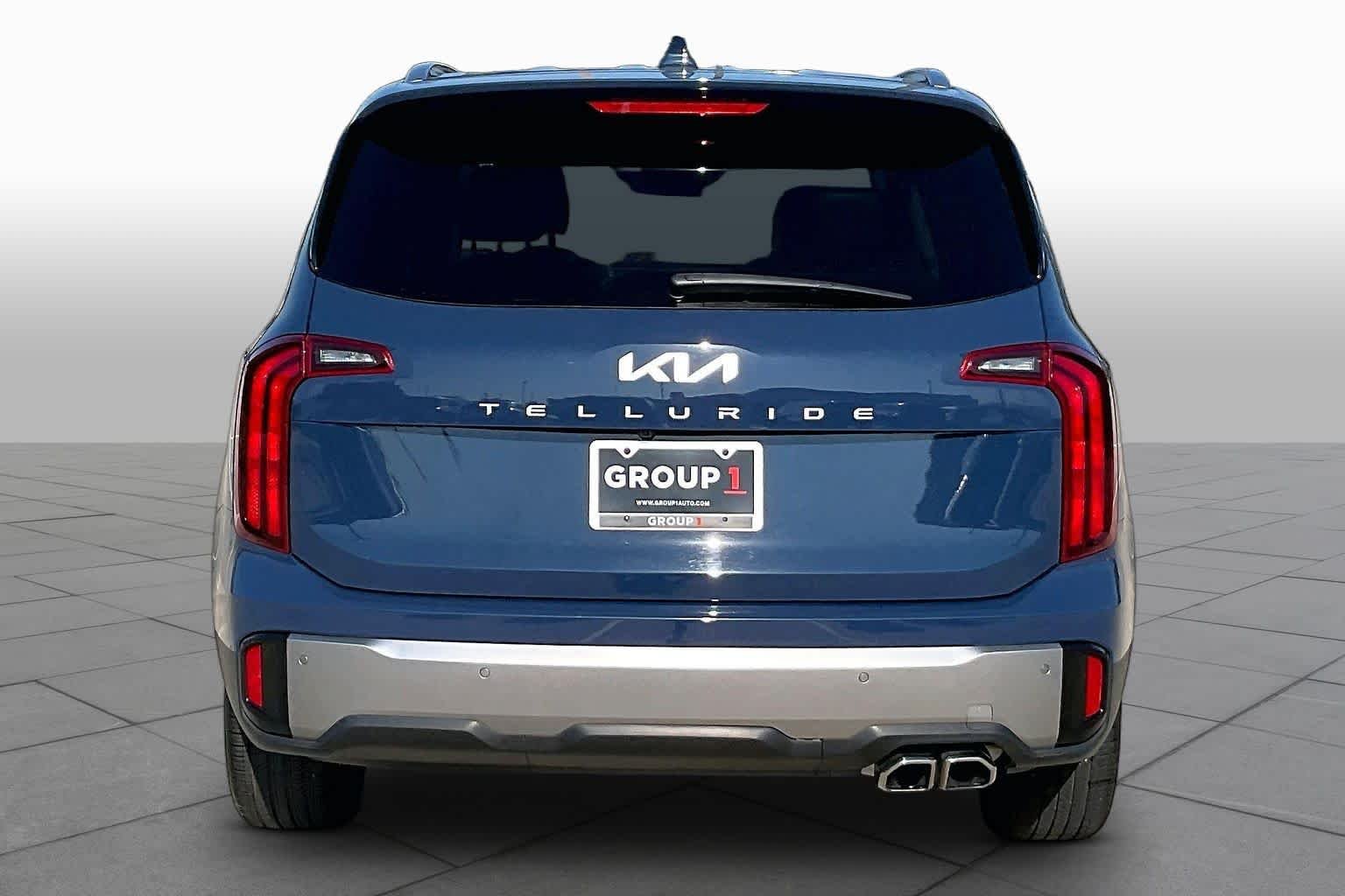 Used 2025 Midnight Lake Blue Kia S image 5