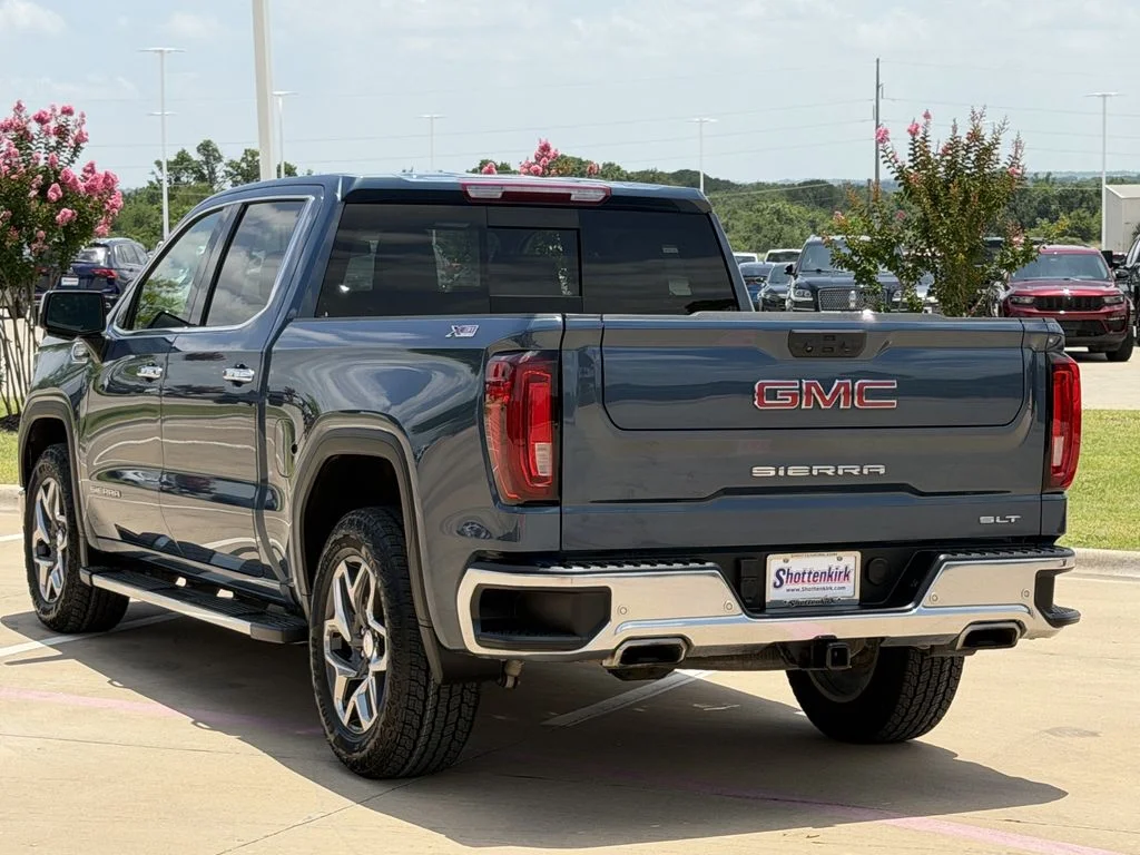 Used 2024 Blue GMC SLT image 4