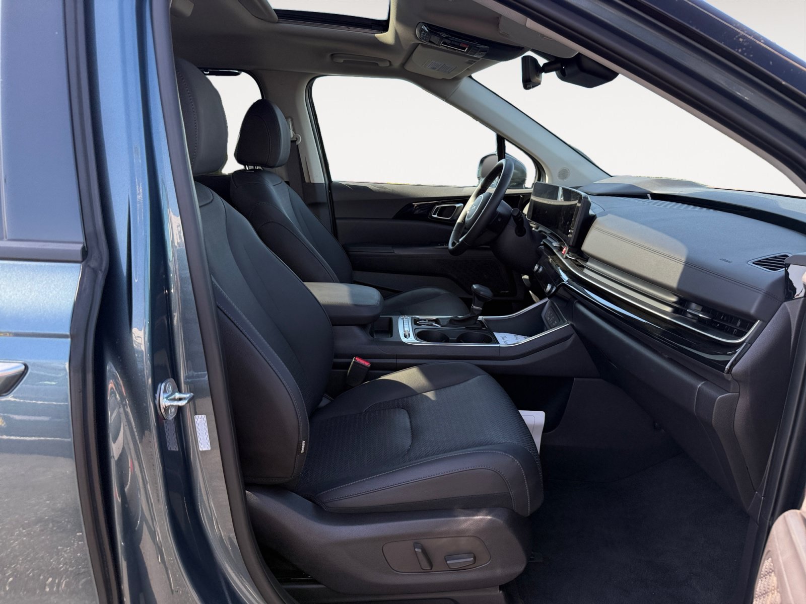 New 2025 Astra Blue Kia SX Prestige image 19