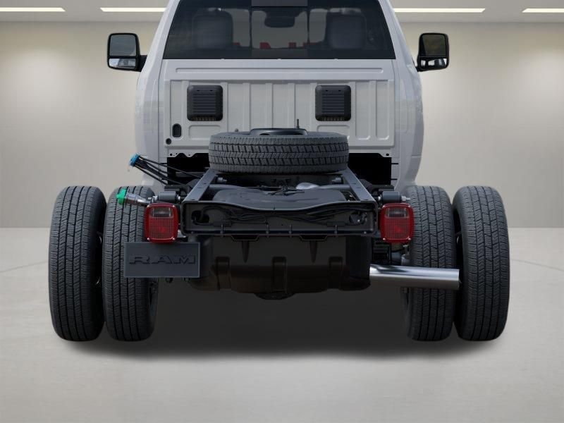New 2026 Bright White Clear-Coat Exterior Paint RAM Tradesman image 13