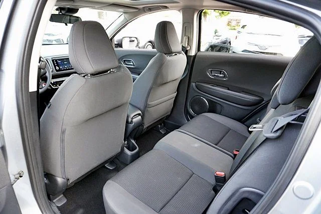 Used 2022 Silver Honda EX image 17