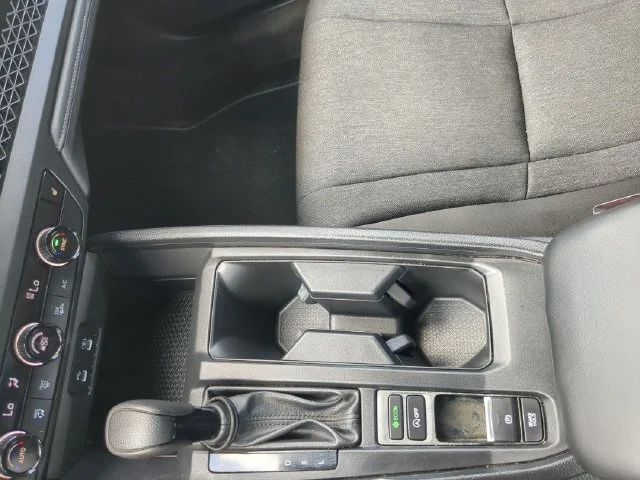 Used 2025  Honda SE image 16