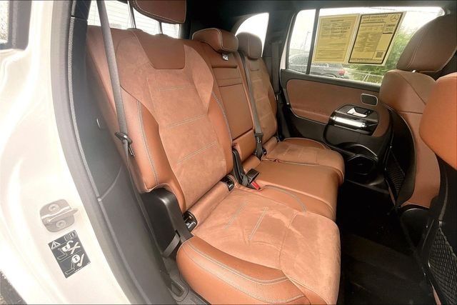 Used 2025 White Mercedes-Benz GLB 250 image 23
