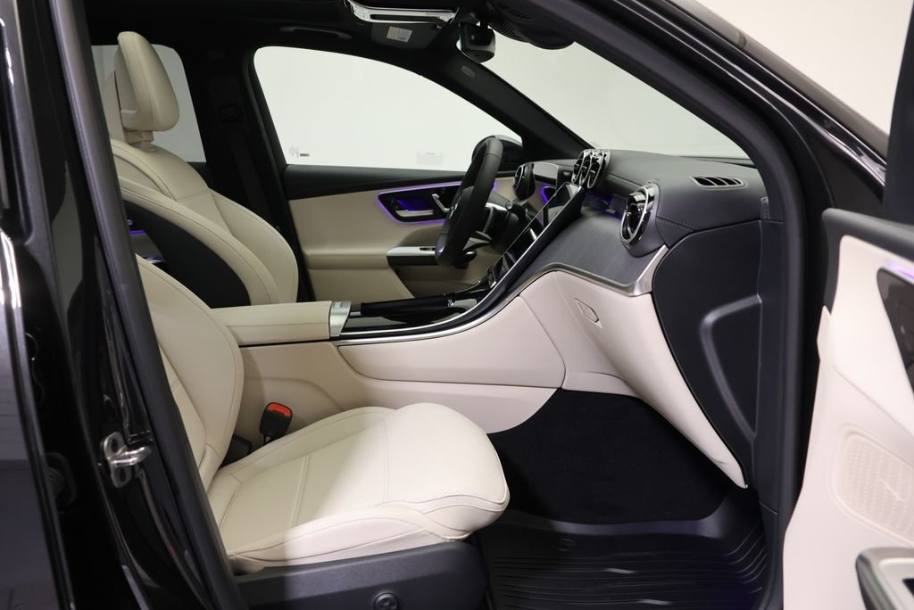New 2027 Graphite Grey Metallic Mercedes-Benz GLC 300 image 47