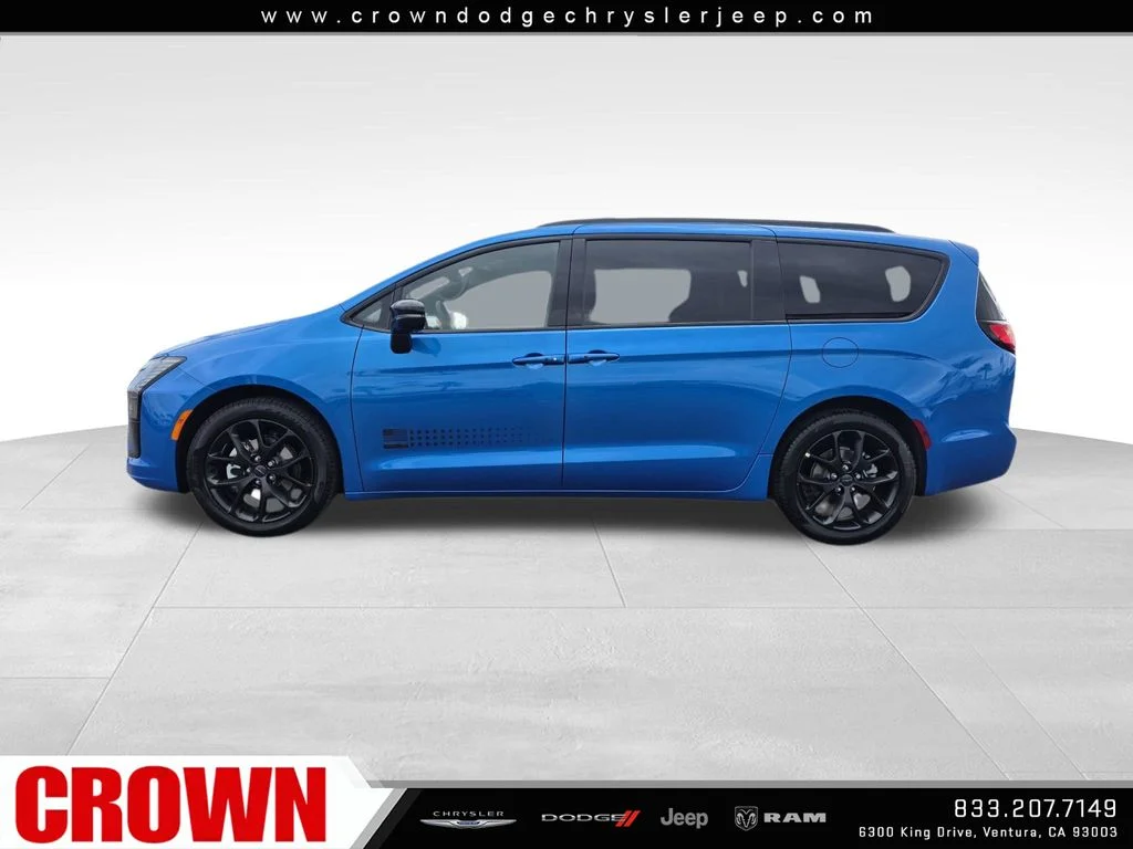 New 2027 Hydro Blue Pearl-Coat Paint Chrysler Select image 8