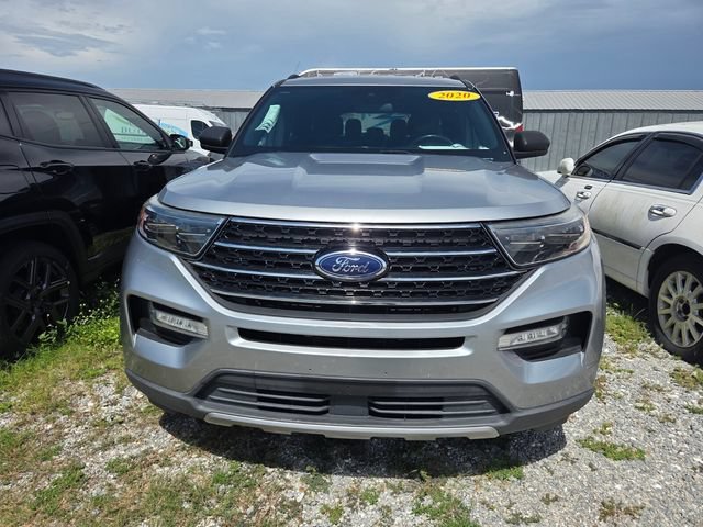 Used 2020 Iconic Silver Metallic Ford XLT image 2
