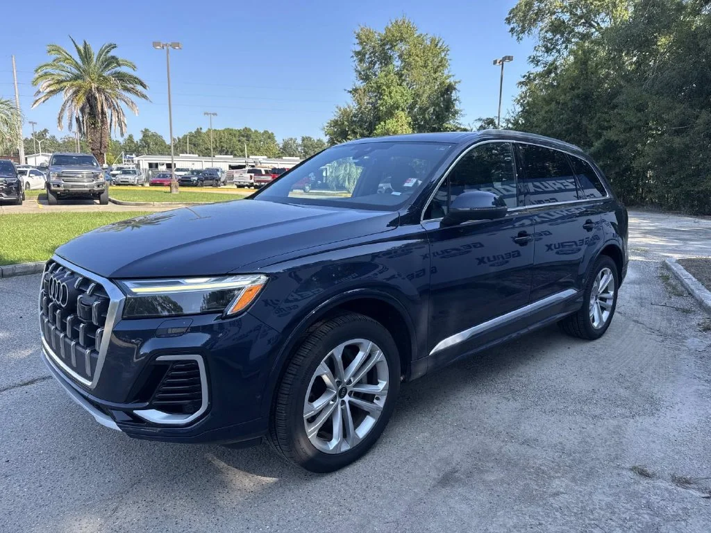 Used 2025 Black Audi 55 Premium Plus image 6