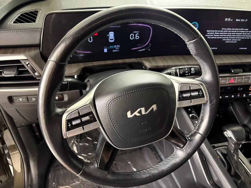 Used 2023 Green Kia EX image 33