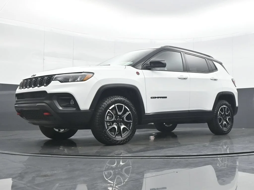 Used 2026 White Jeep Trailhawk image 30