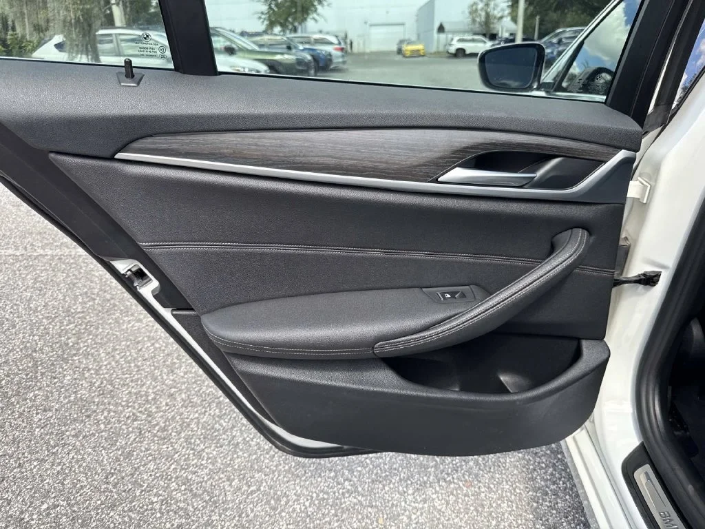 Used 2021 White BMW 530i image 12