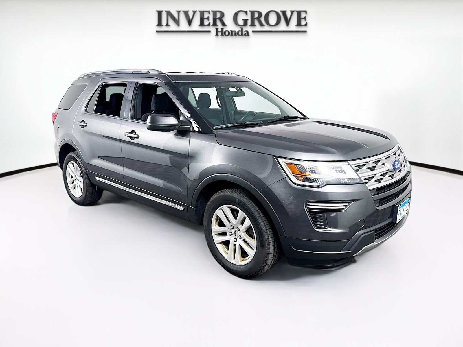 Used 2018 Ford Explorer XLT with VIN 1FM5K8D87JGB09140 for sale in Inver Grove Heights, Minnesota