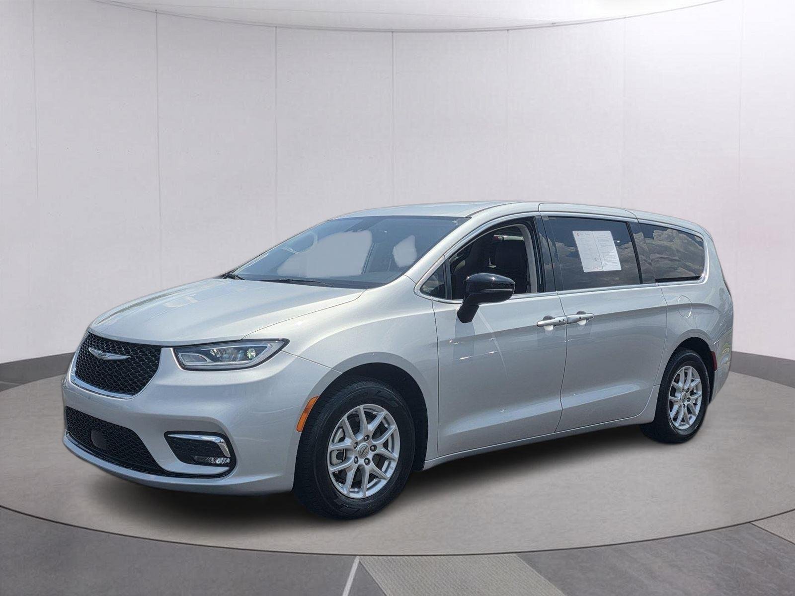 2024 Chrysler Pacifica