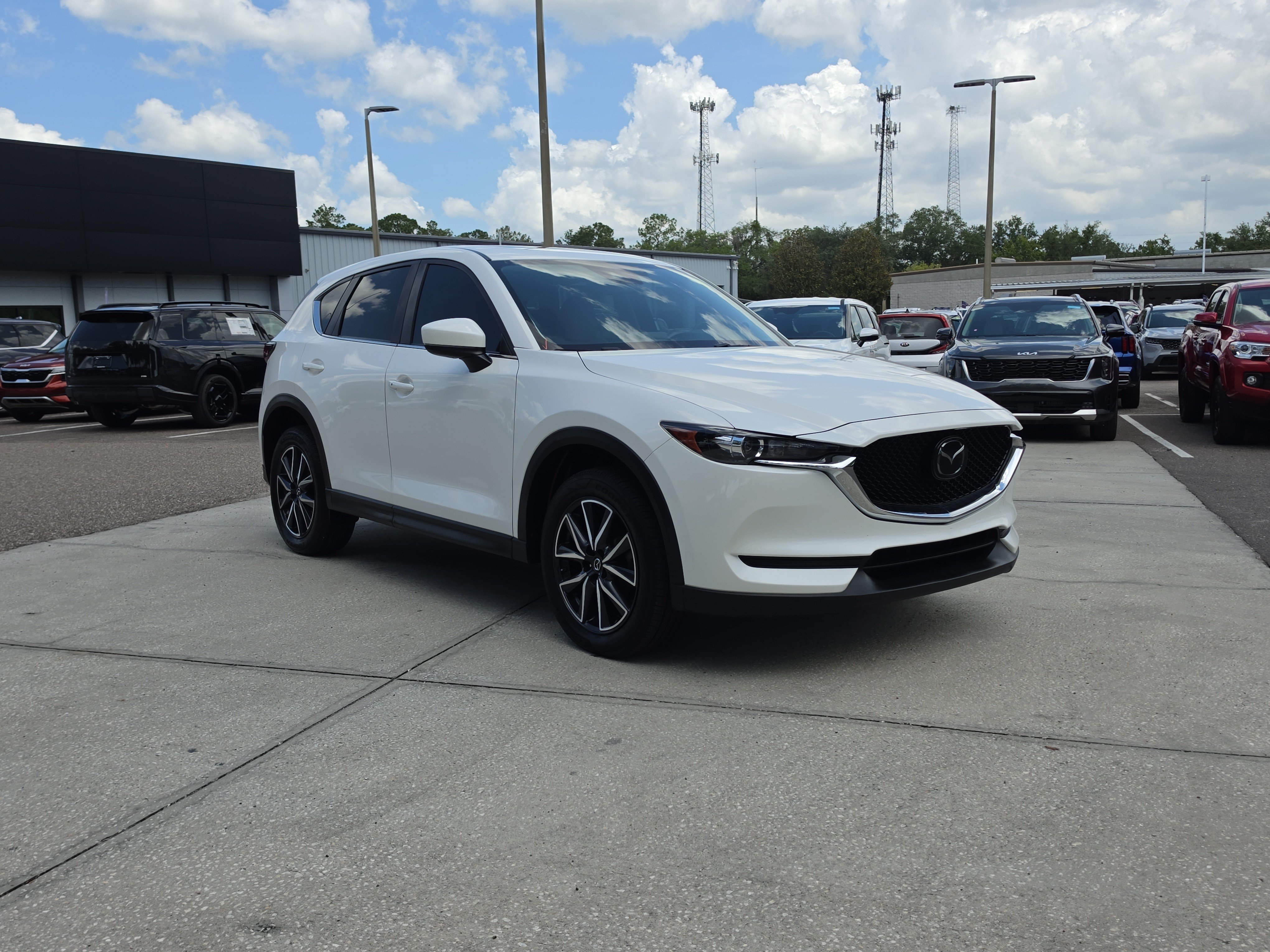 Used 2018 Snowflake White Pearl Mica Mazda Touring image 2