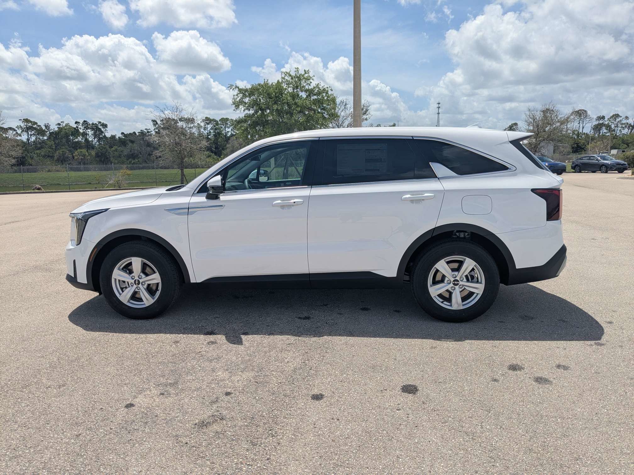 New 2026 Glacial White Kia LX image 8