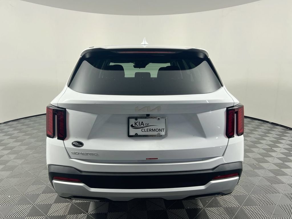 New 2026 Glacial White Pearl Kia LX image 4