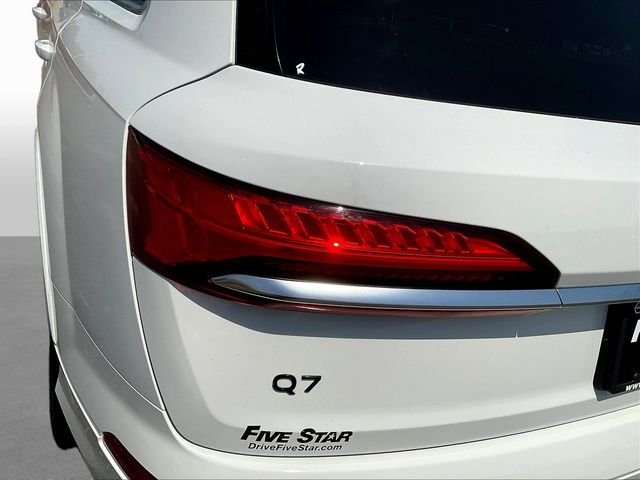 Used 2025  Audi 55 Premium image 25