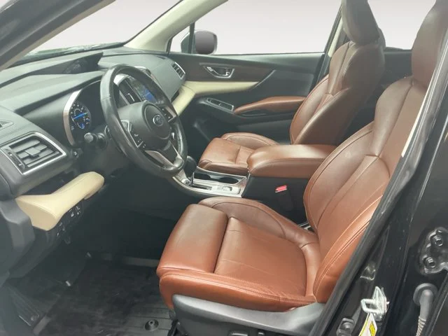 Used 2019 Crystal Black Silica Subaru Touring image 9