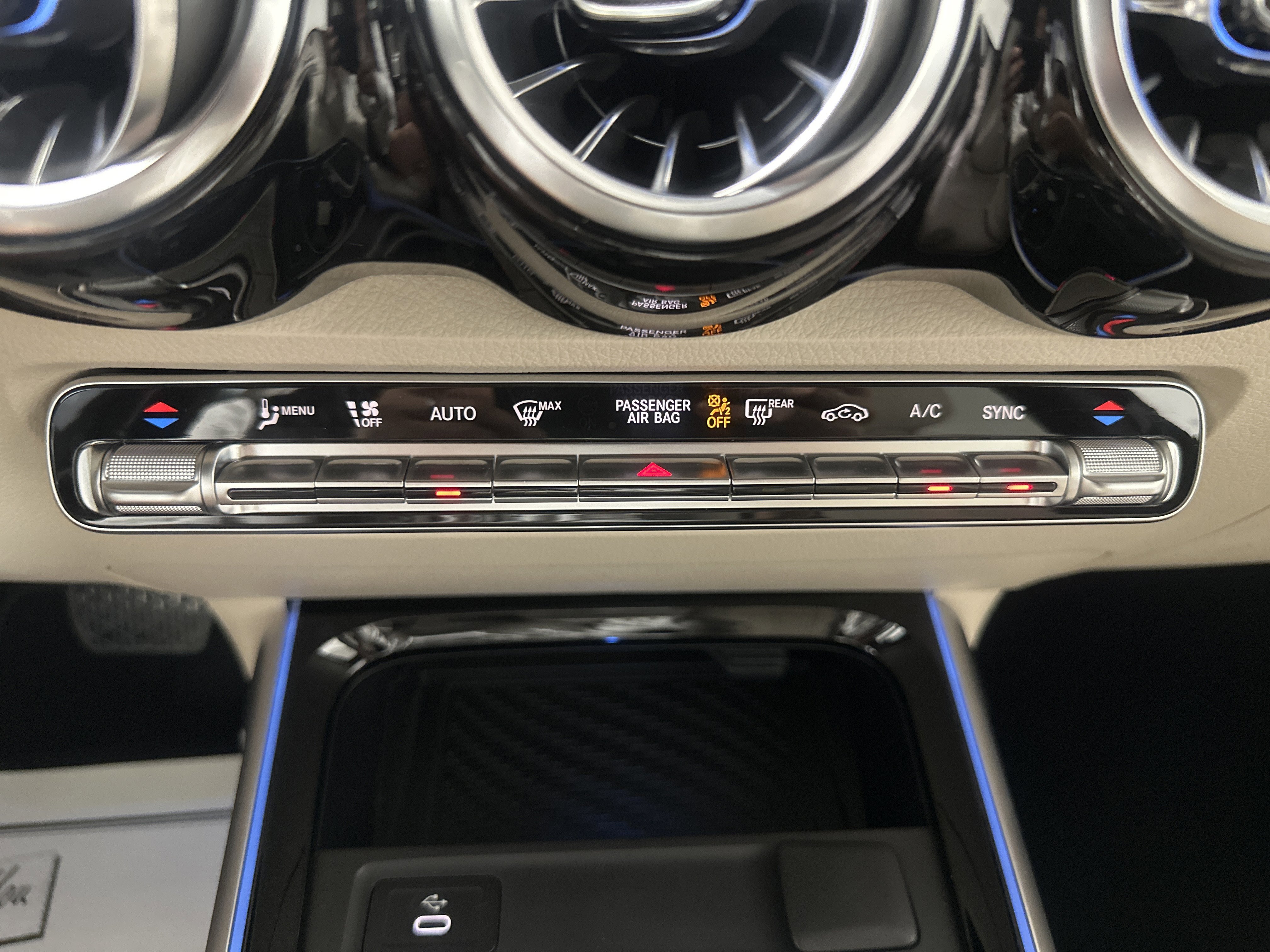 New 2026 Cosmos Black Metallic Mercedes-Benz GLB 250 image 18