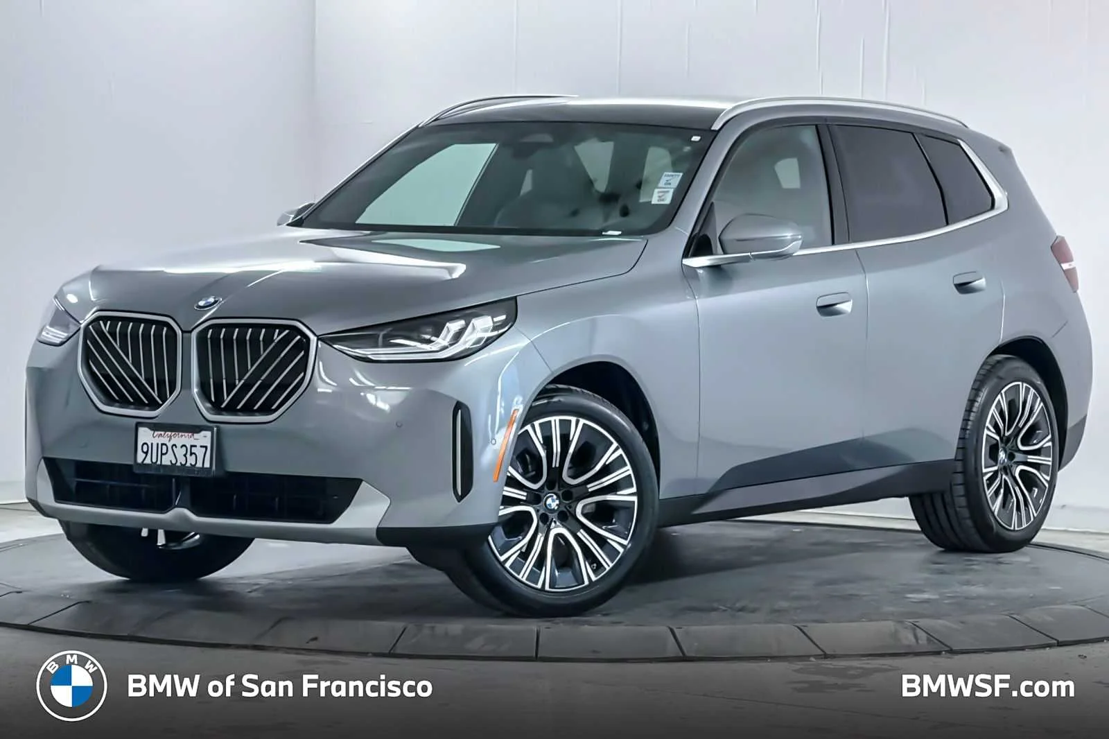 2025 BMW X3 30 XDRIVE's photo