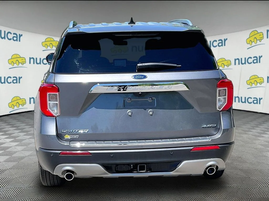 Used 2022 Gray Ford Limited image 5