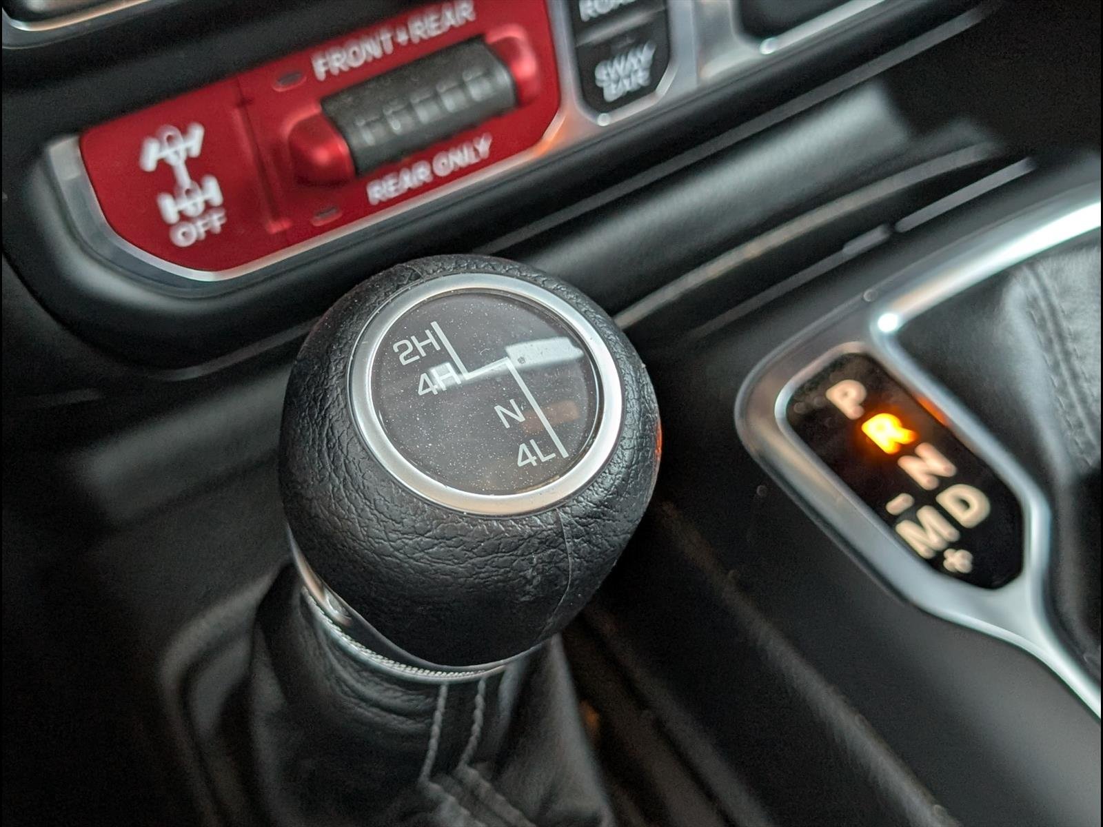 2025 Jeep Wrangler 4-Door Rubicon - Photo 18