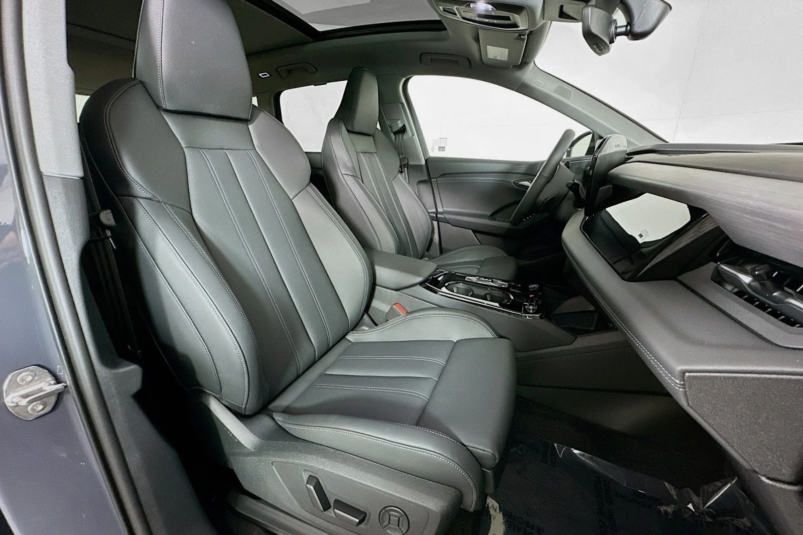 Used 2025 Magnet Gray Audi Premium Plus image 8