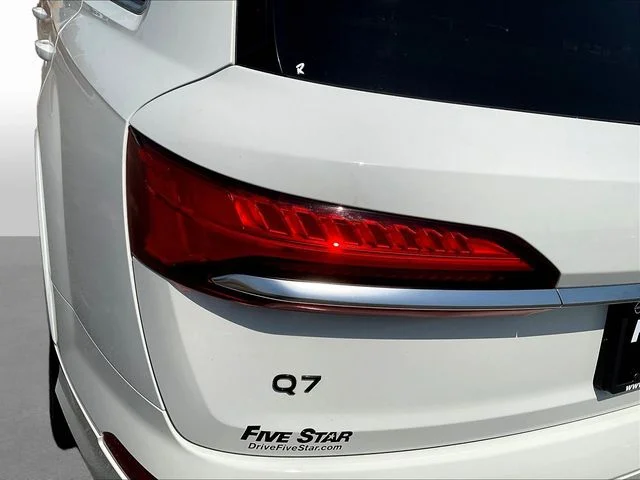 Used 2025  Audi 55 Premium image 25