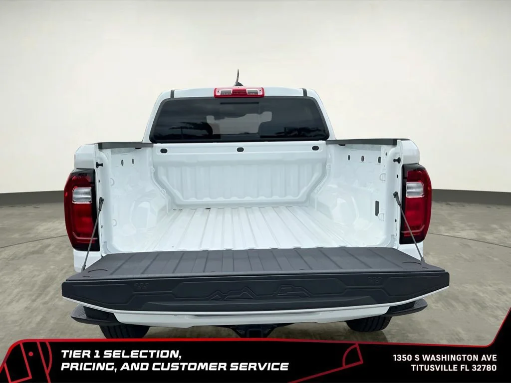 New 2026 Summit White GMC Elevation image 9