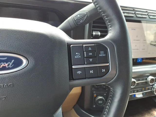 Used 2024 Gray Ford Lariat image 24