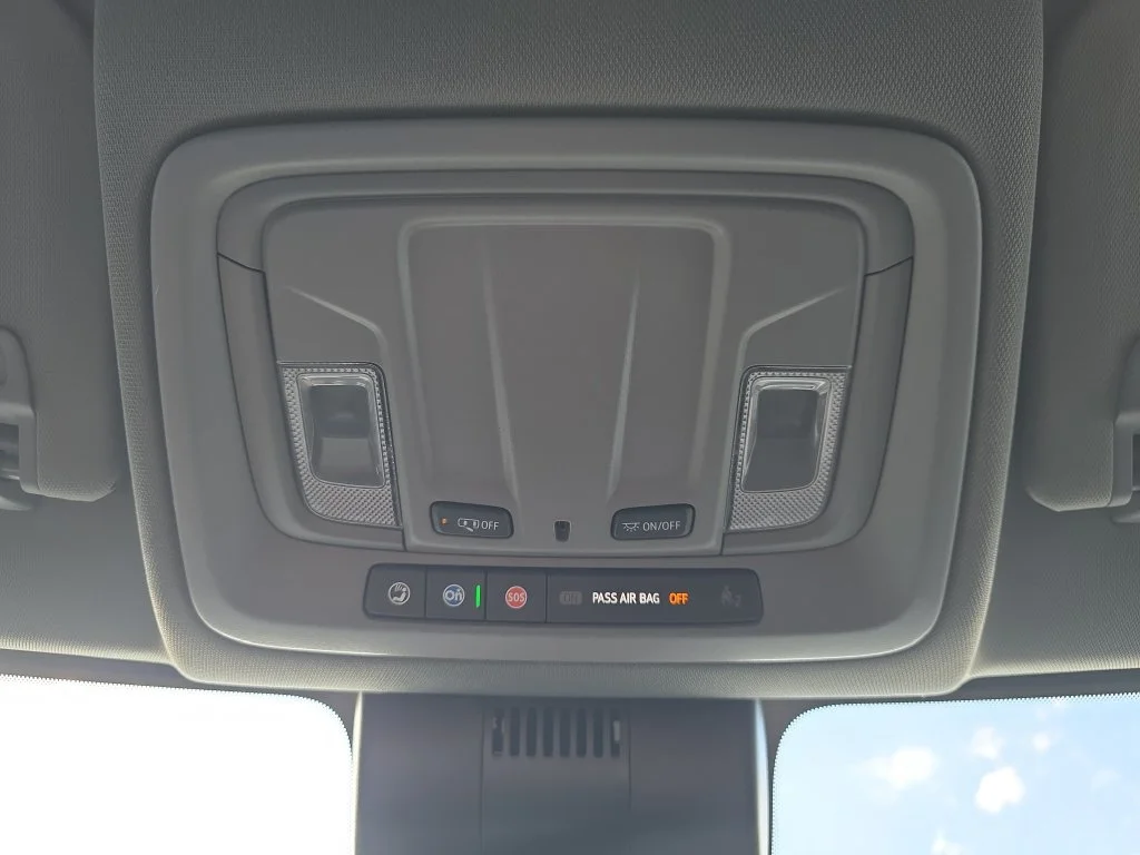 New 2026 Summit White Chevrolet LT image 28