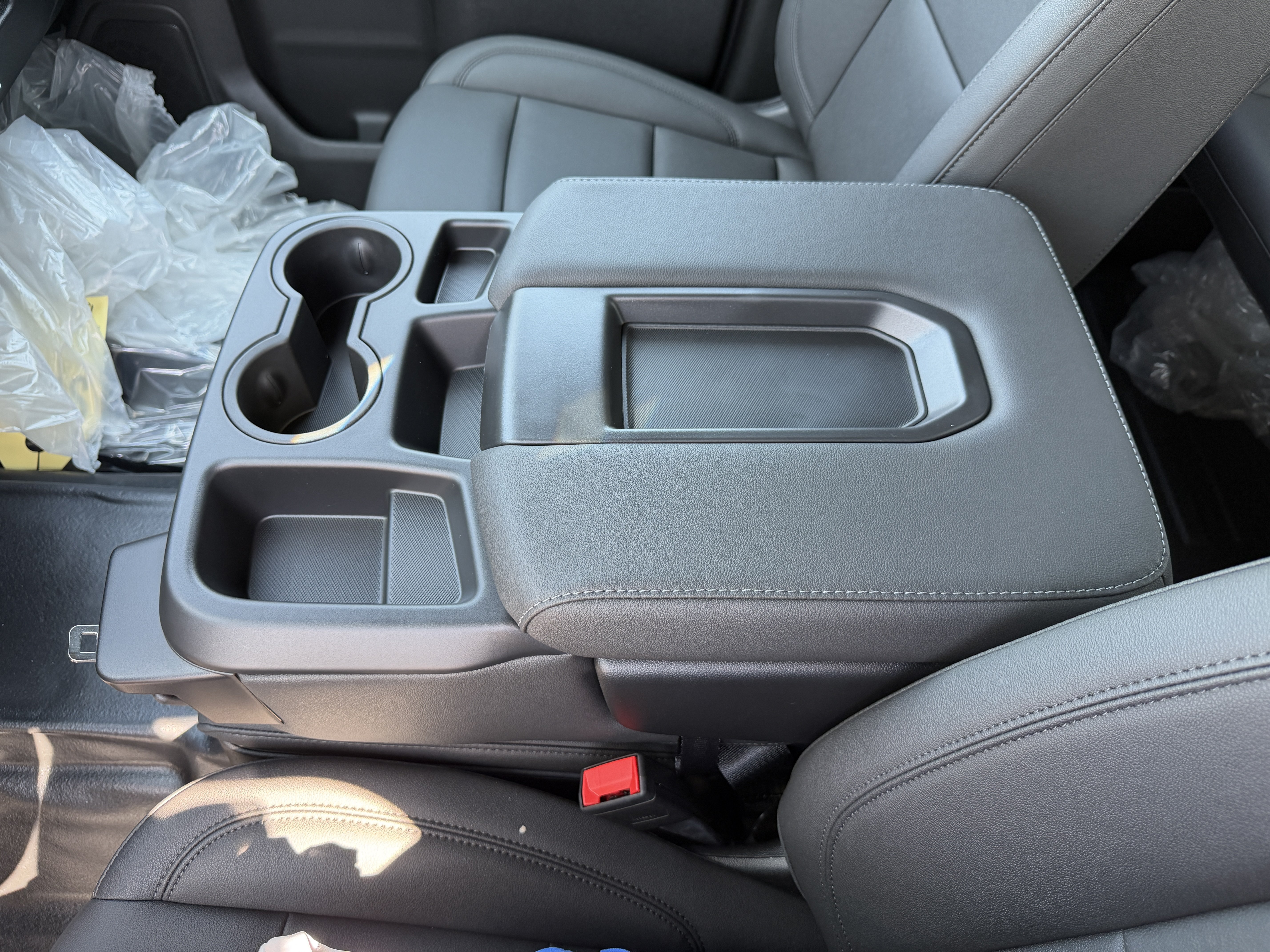 New 2026 Summit White Chevrolet WT image 22