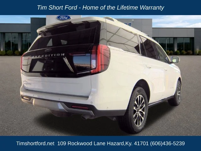 Used 2025 White Ford Platinum image 2