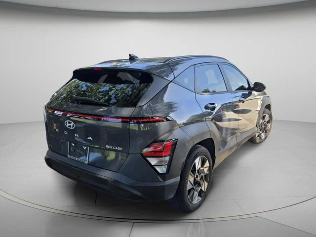 Used 2024 Gray Hyundai SEL image 6